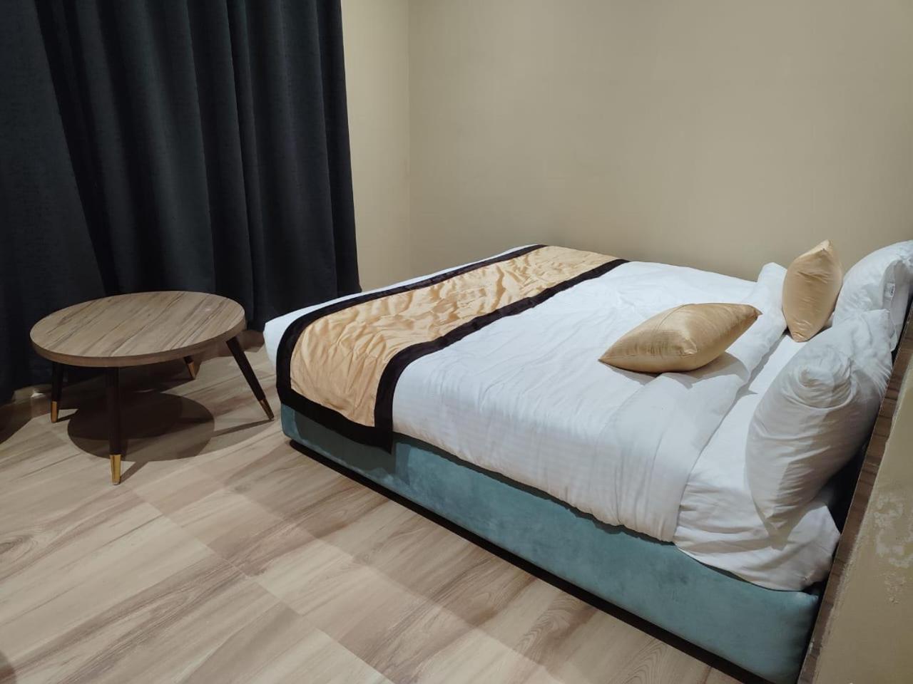 The Velvet Sky Hotel & Resort Bahraich Eksteriør billede